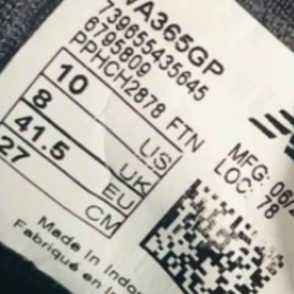 NWOT New Balance - Picture 3 of 8